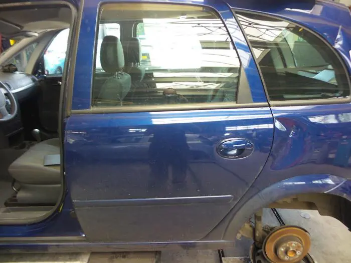 Drzwi lewe tylne wersja 4-drzwiowa Opel Meriva