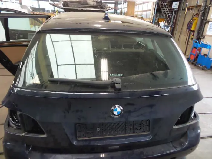 Tylna klapa BMW M5