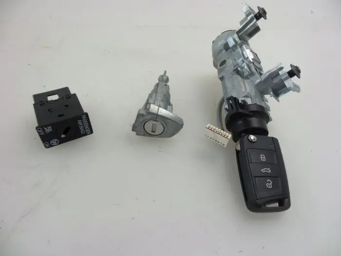Set of cylinder locks (complete) Volkswagen Golf
