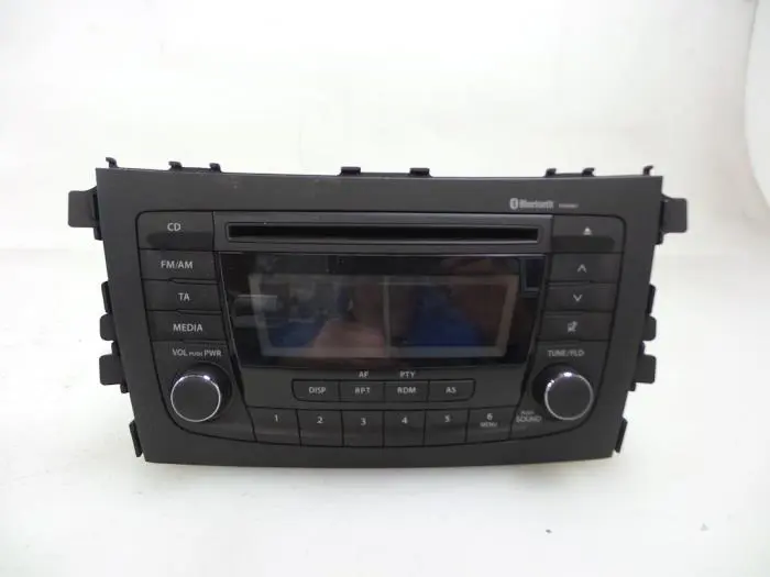 Radio CD player Suzuki Celerio