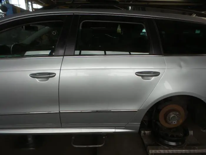 Rear door 4-door, left Volkswagen Passat