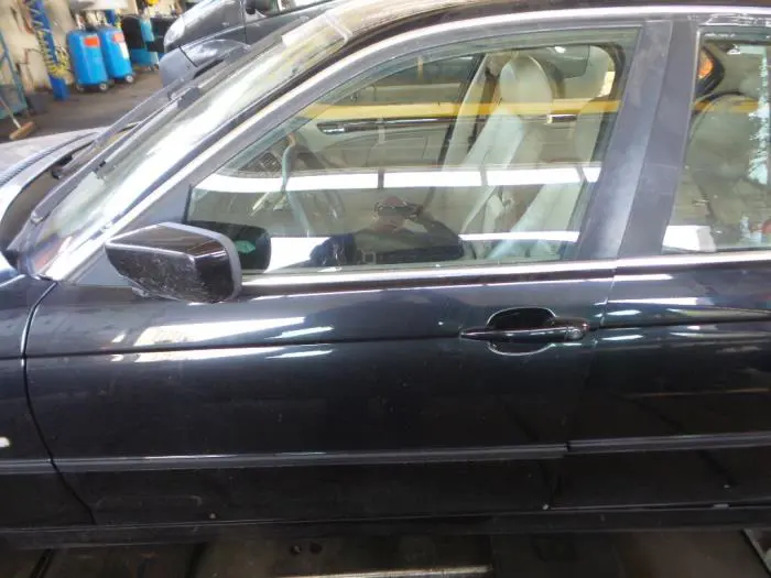 Drzwi lewe przednie wersja 4-drzwiowa BMW 3-Serie