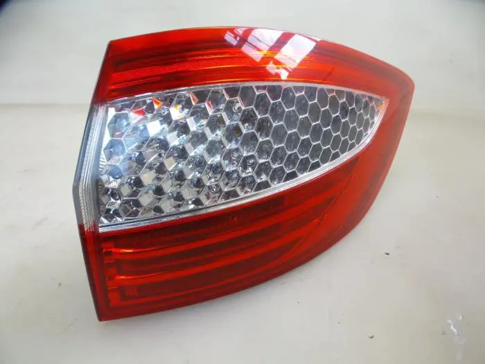 Taillight, right Ford Mondeo