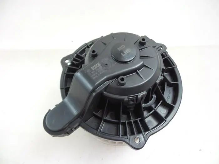 Heating and ventilation fan motor Hyundai I30