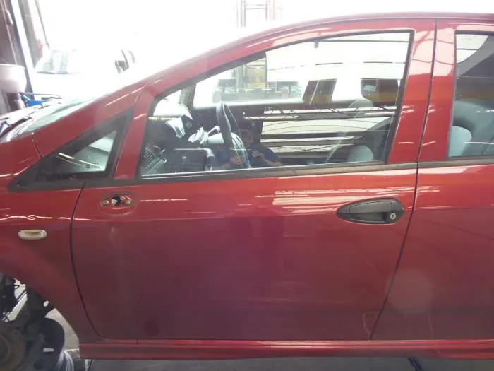 Drzwi lewe przednie wersja 4-drzwiowa Fiat Punto Grande