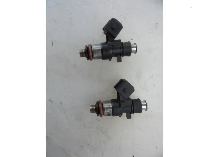 Injector (petrol injection) Fiat Punto