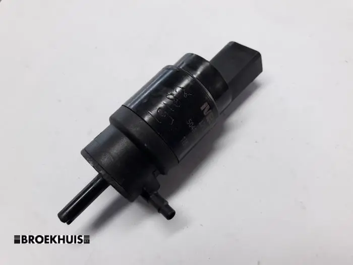 Windscreen washer pump Iveco New Daily
