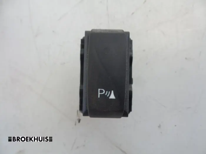 PDC switch Renault Master