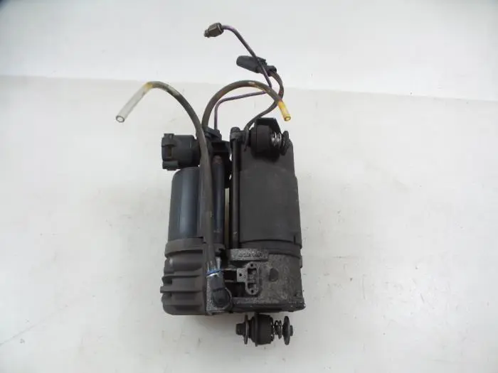 Air pump (suspension) Mercedes Sprinter