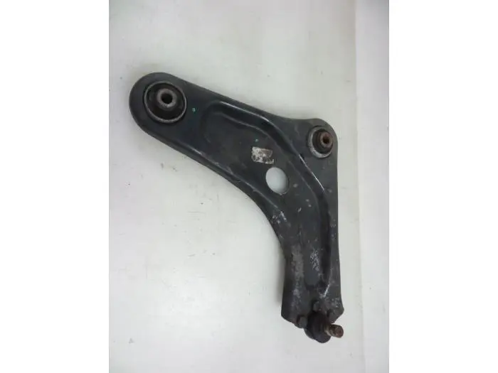 Front wishbone, right Peugeot 207