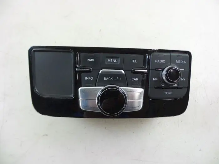 Navigation control panel Audi A8