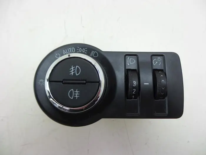 Interruptor de luz Opel Insignia