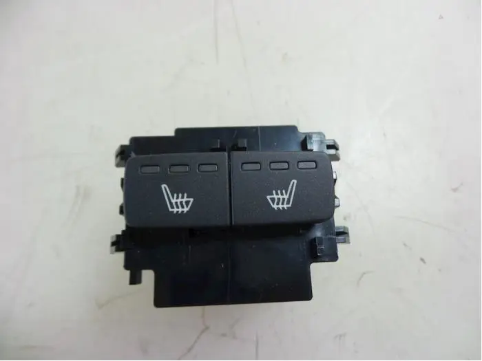 Interruptor de calefactor de asiento Volvo XC60