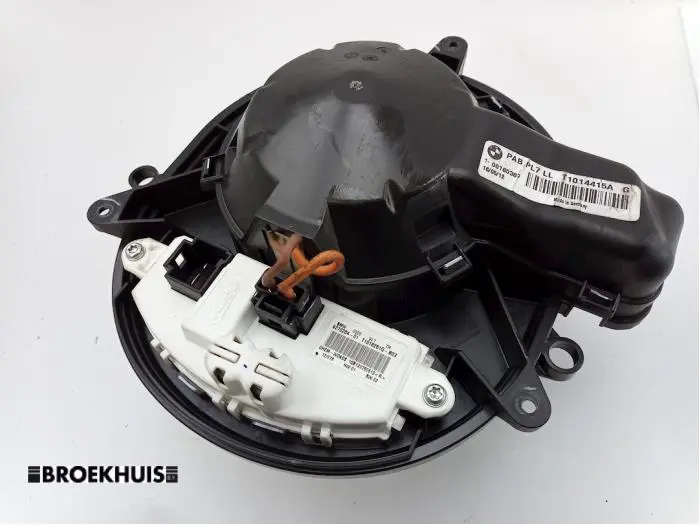 Heating and ventilation fan motor BMW 1-Serie