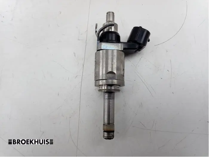 Injector (petrol injection) Mazda CX-3