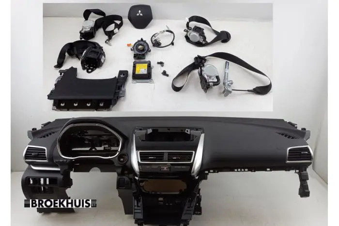 Airbag set + dashboard Mitsubishi Eclipse Cross