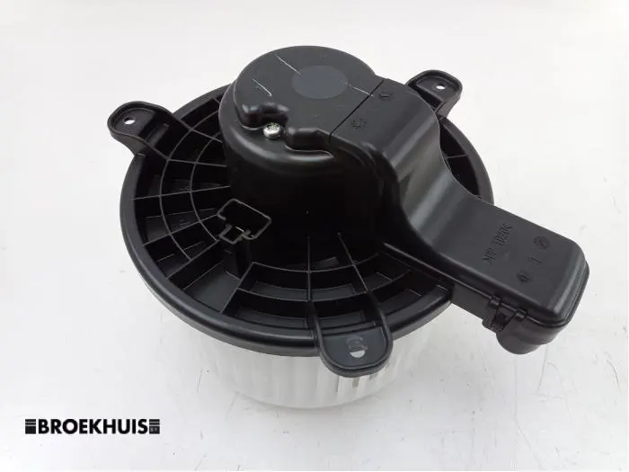 Motor de ventilador de calefactor Mitsubishi Eclipse Cross