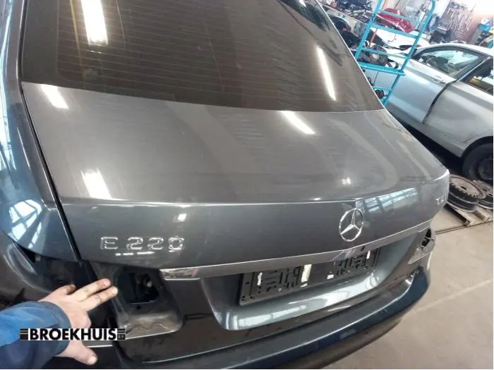 Tylna klapa Mercedes E-Klasse