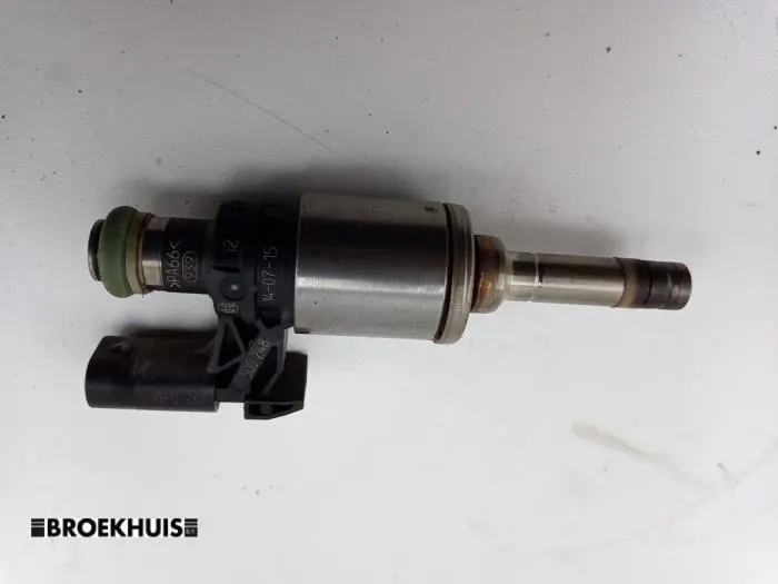 Injector (petrol injection) Volkswagen Polo