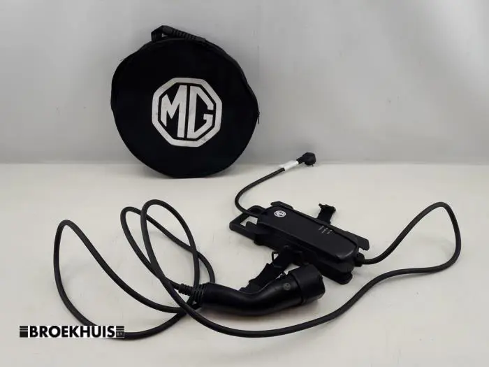 Oplaadkabel elektrische auto MG ZS