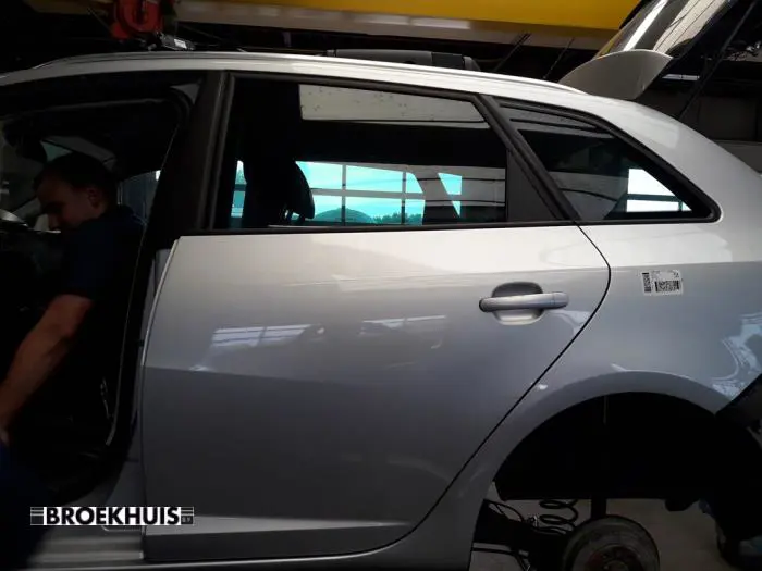 Drzwi lewe tylne wersja 4-drzwiowa Seat Ibiza