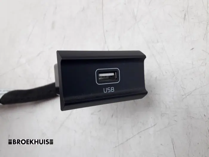 AUX / USB-Anschluss Kia Niro