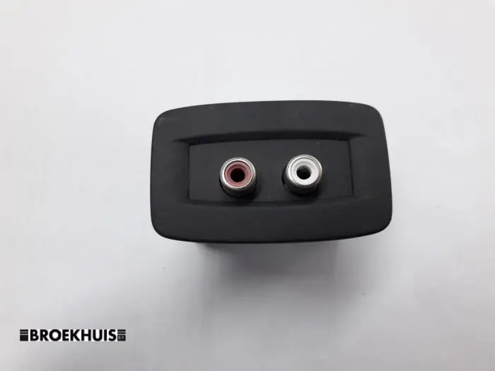 Conexión AUX-USB Renault Kangoo
