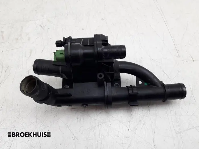Thermostat housing Ford Focus