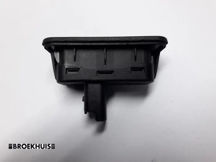 Tailgate switch Renault Scenic