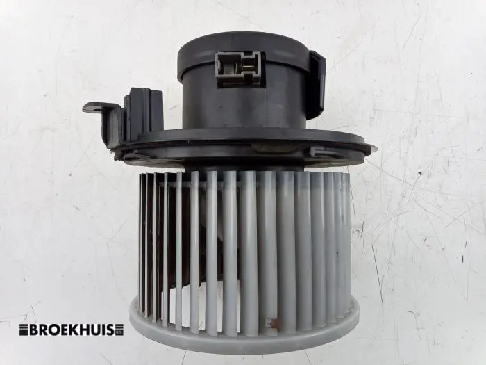 Heating and ventilation fan motor Renault Koleos