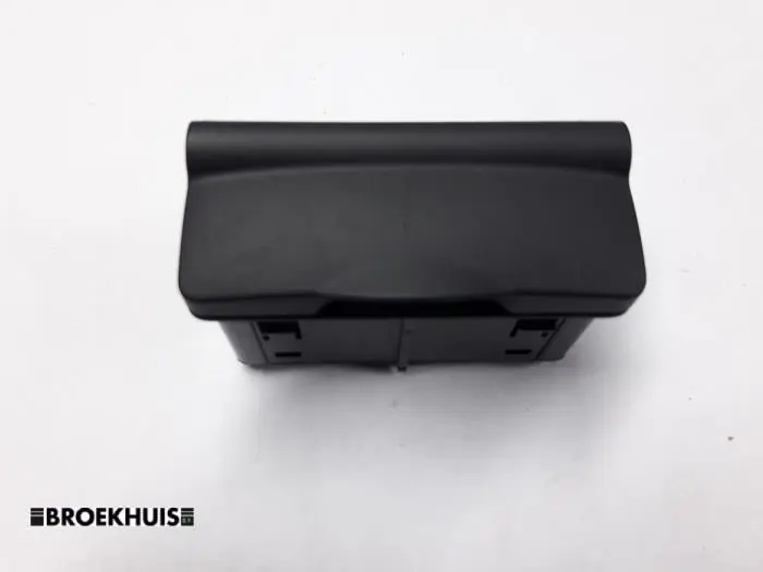 Conexión AUX-USB Renault Clio