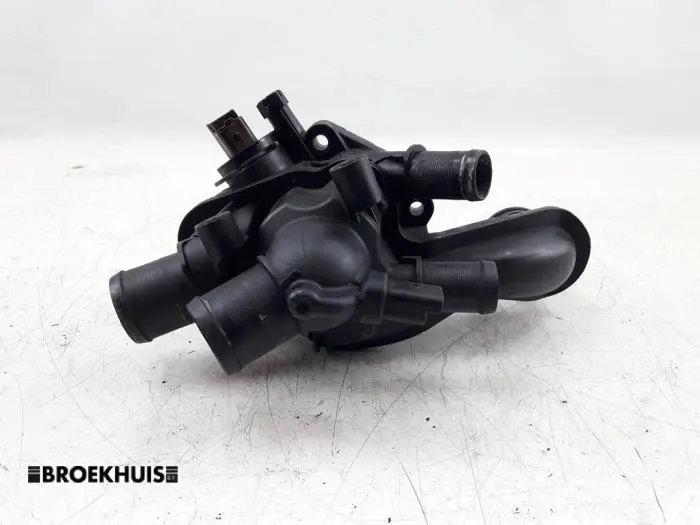 Thermostat housing Peugeot 3008