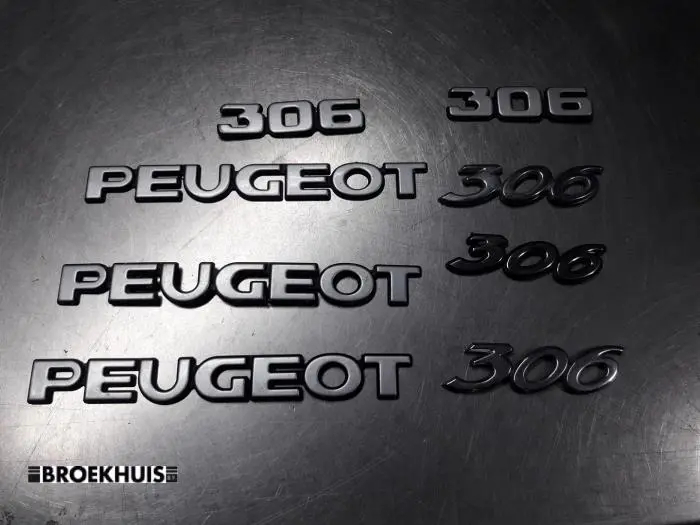 Emblema Peugeot 306