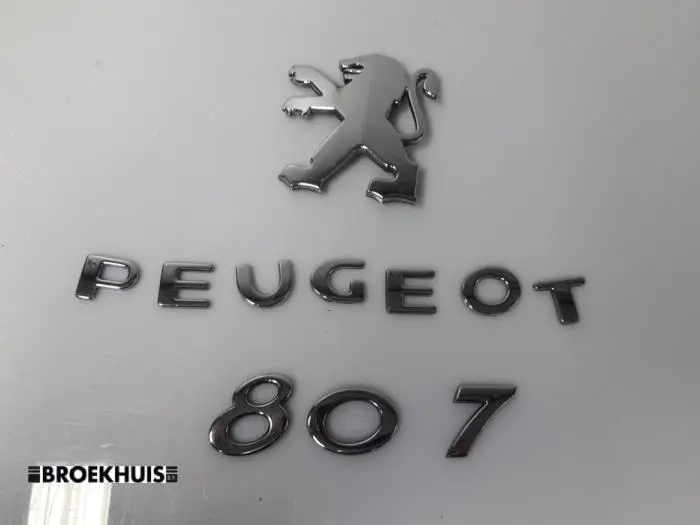 Emblem Peugeot 807