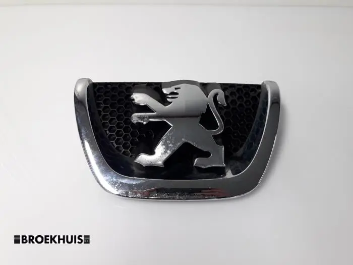 Emblemat Peugeot 207