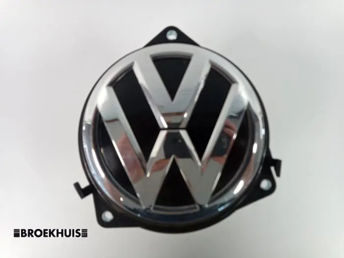 Uchwyt tylnej klapy Volkswagen Passat