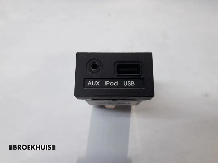 Connexion USB Hyundai I10