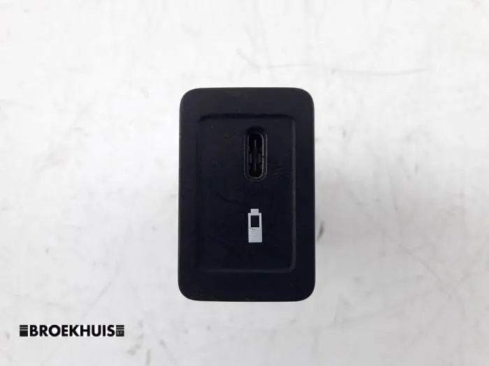 AUX / USB-Anschluss Mercedes Sprinter