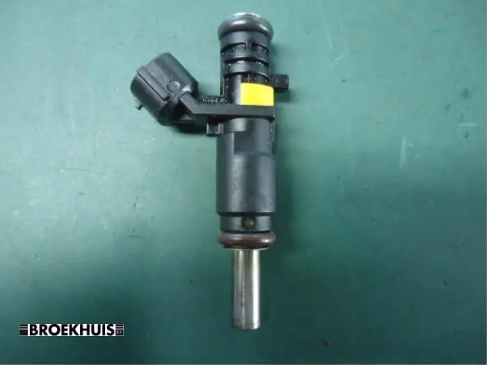 Injector (petrol injection) Peugeot 207