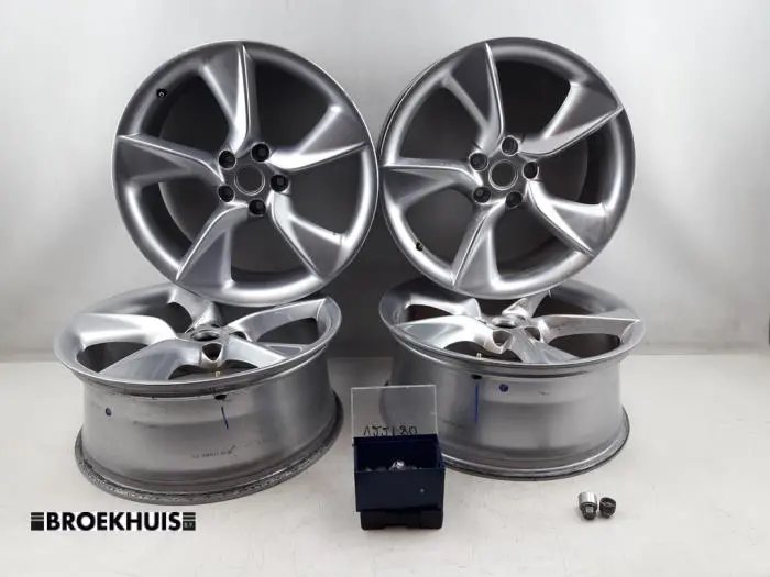 Set of sports wheels Opel Astra