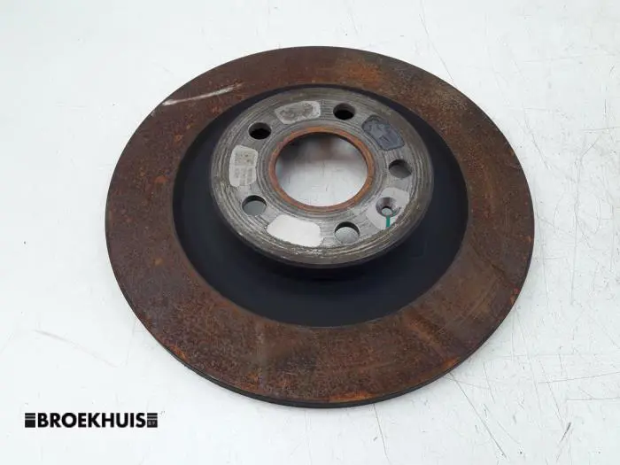 Rear brake disc Lynk & Co 01
