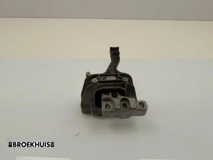 Engine mount Audi A3