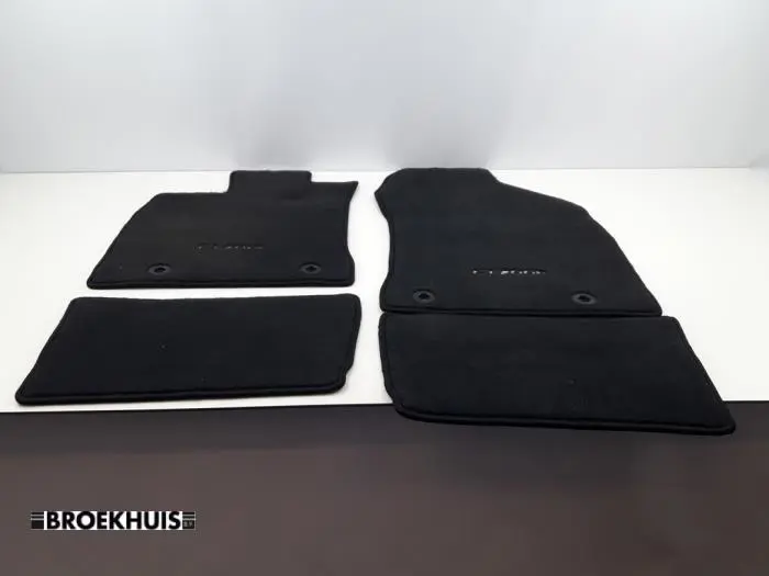 Set of mats Lexus CT 200h