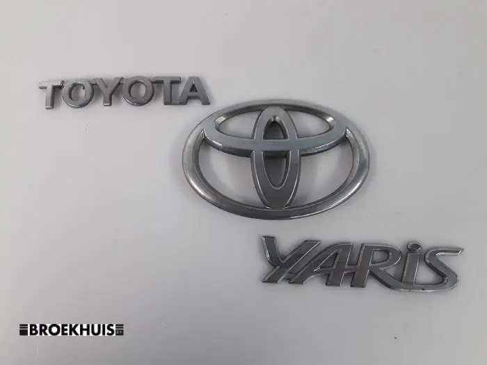 Emblem Toyota Yaris