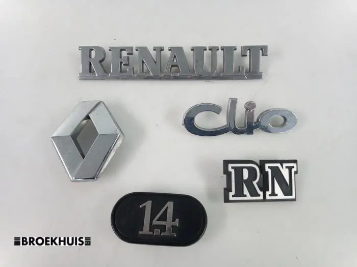 Emblemat Renault Clio