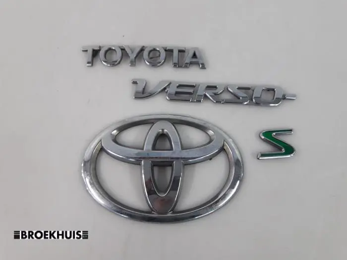 Emblemat Toyota Verso-S