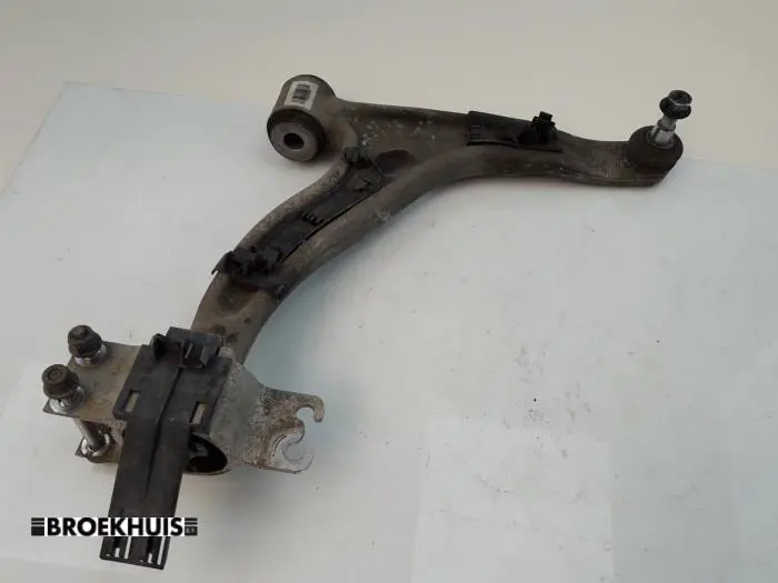 Front wishbone, right Mercedes CLA