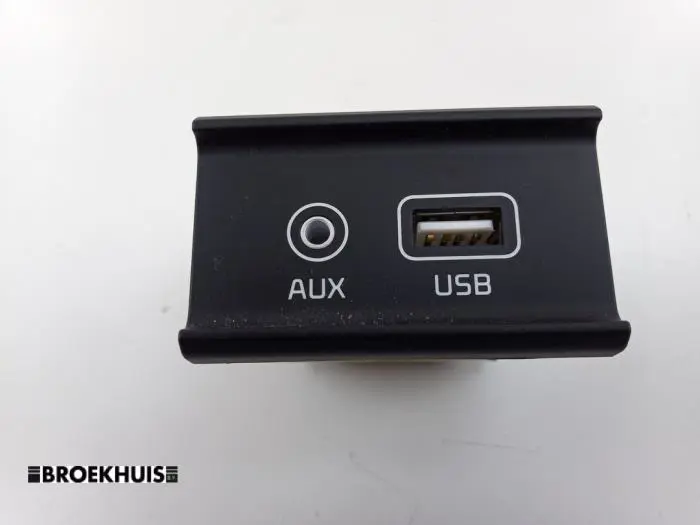 AUX / USB connection Kia Niro
