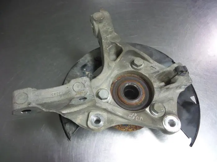 Knuckle, front right Opel Astra