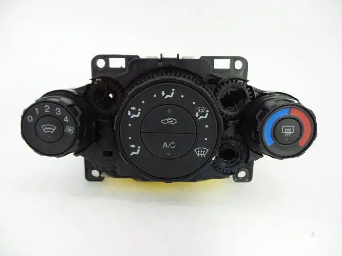 Panel de control de calefacción Ford Fiesta